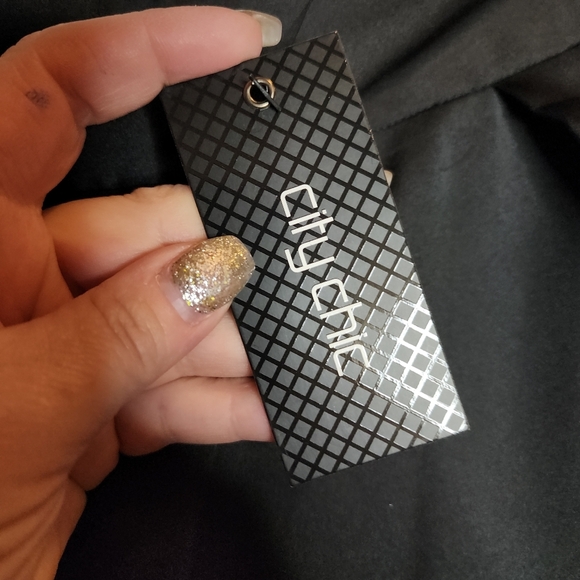 NWT City Chic Black Satin Midi A-Line Pleat Skirt Size 20 - Picture 13 of 15